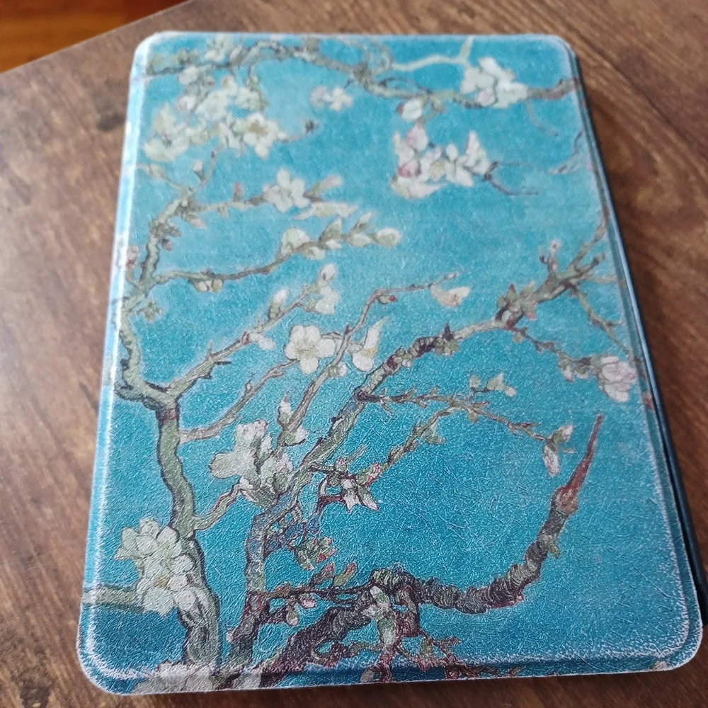 Kindle hard floral cover 7.5